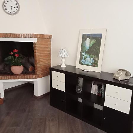Casa Sofia - Appartamento Con Parcheggio Riservato Терни Екстериор снимка